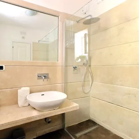 Apartment Il Patio Al Colosseo Rom
